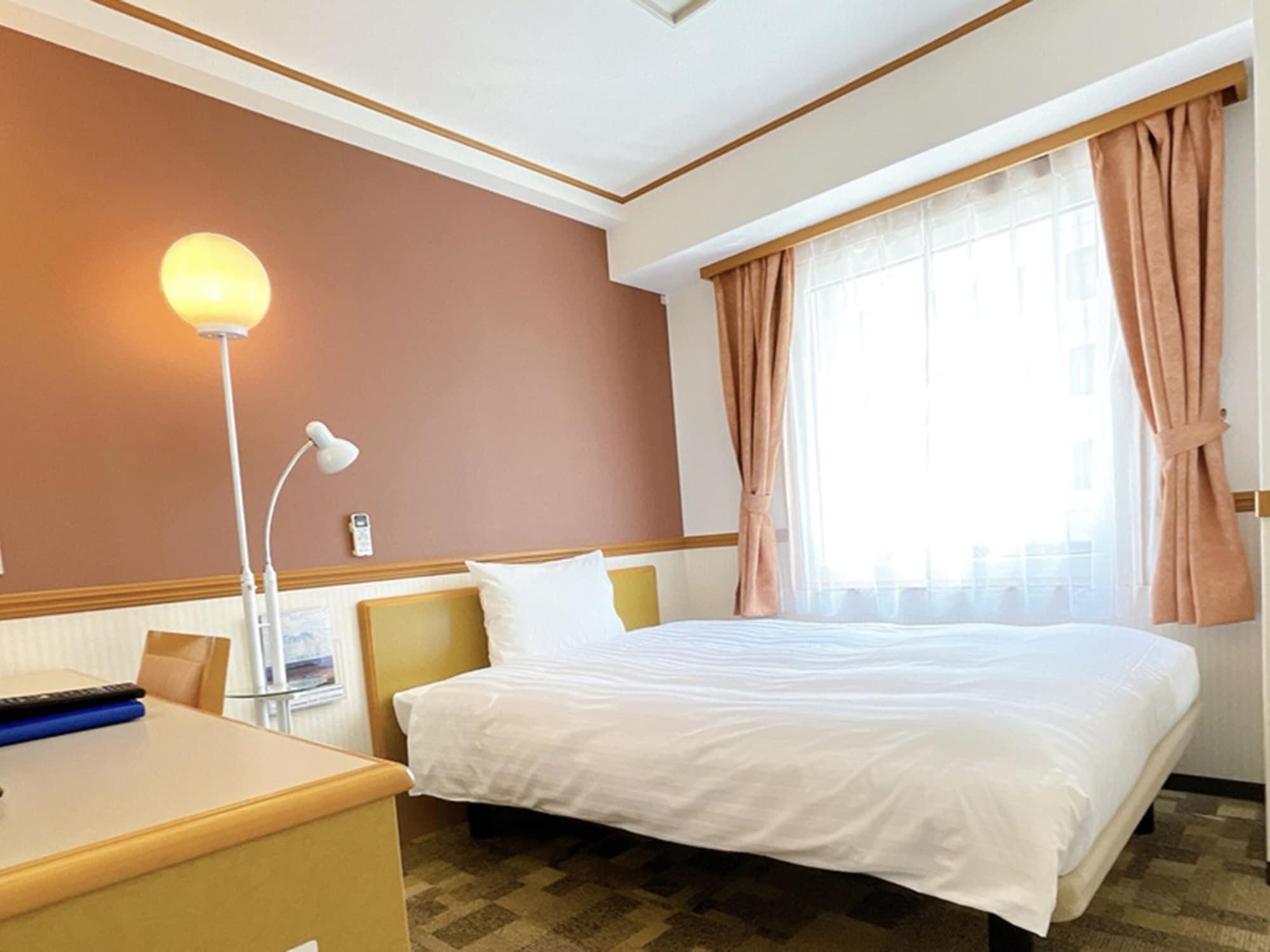 Toyoko Inn Kanazawa Kenrokuen Korimbo Exterior photo