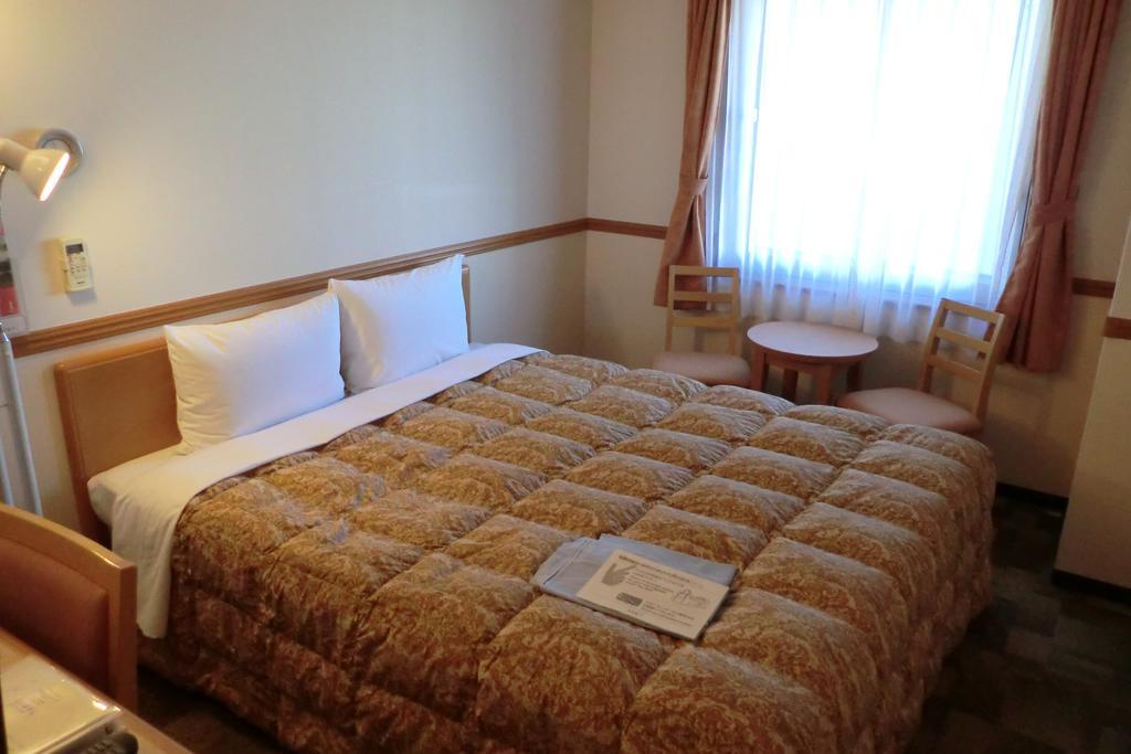 Toyoko Inn Kanazawa Kenrokuen Korimbo Exterior photo